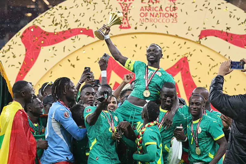 جائزة مالية وقطعة أرض.. رئيس السنغال يُكرم أبطال كأس أمم أفريقيا 2025 